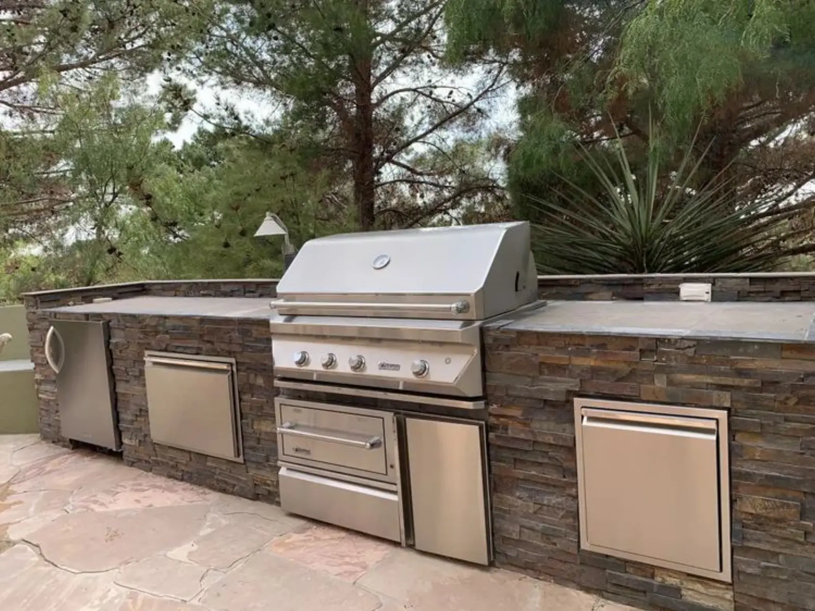 Built-In Outdoor Kitchen